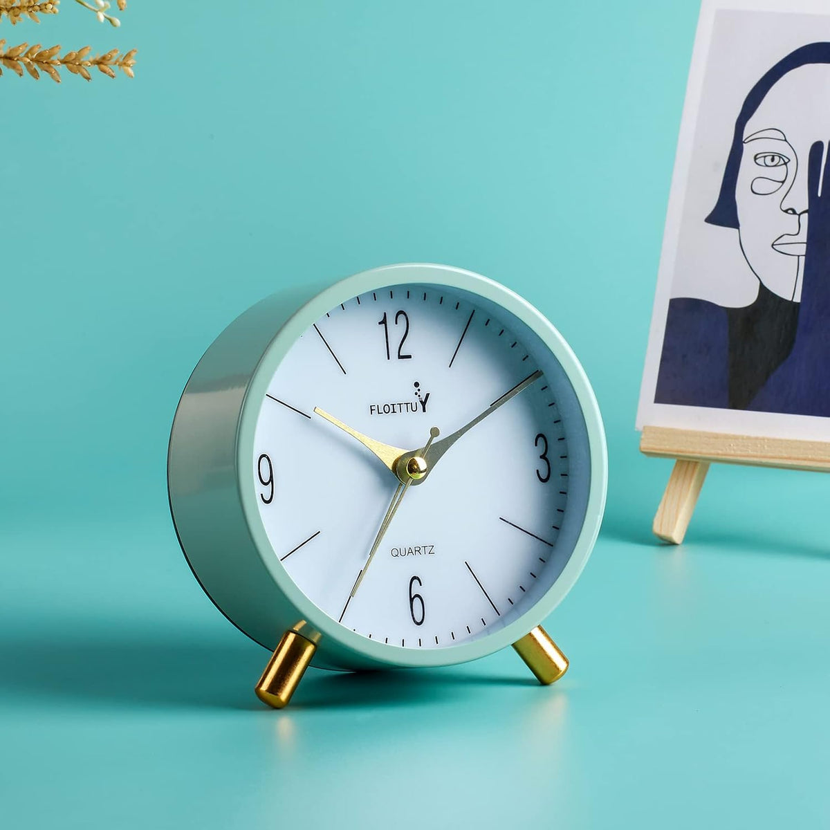 FLOITTUY 4 inches Super Silent Alarm Clock, Cream Green Beep Wake Round Alarm Clock with Night Light,Battery Operated,Easy Set Entry Lux Stylefor Desk, Bedroom and Home Decoration